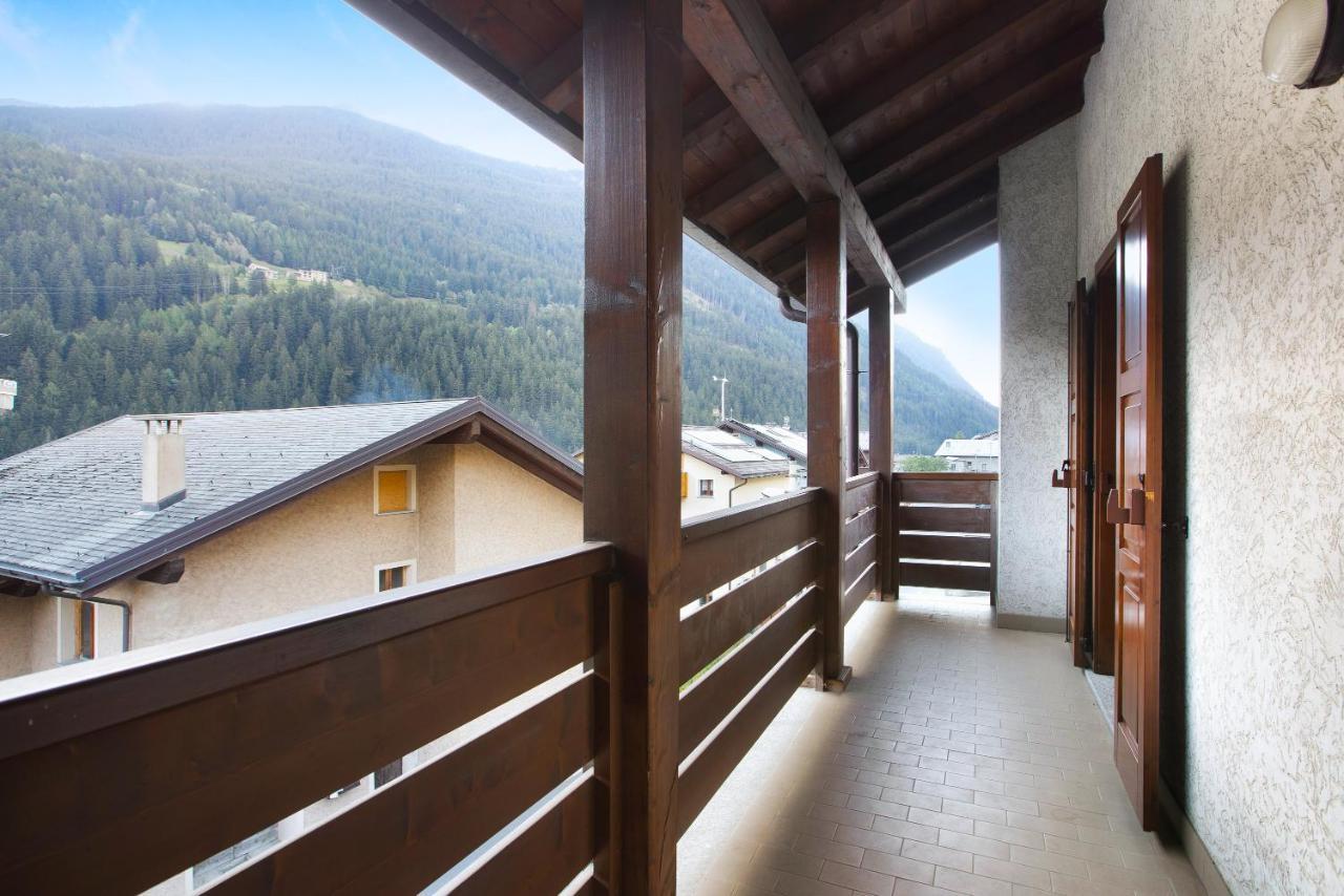 ヴァルディソット Mountain Chalet Close To Bormioヴィラ エクステリア 写真